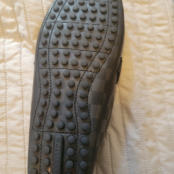 Louis-vuitton mens shoes - Picture 2 of 3
